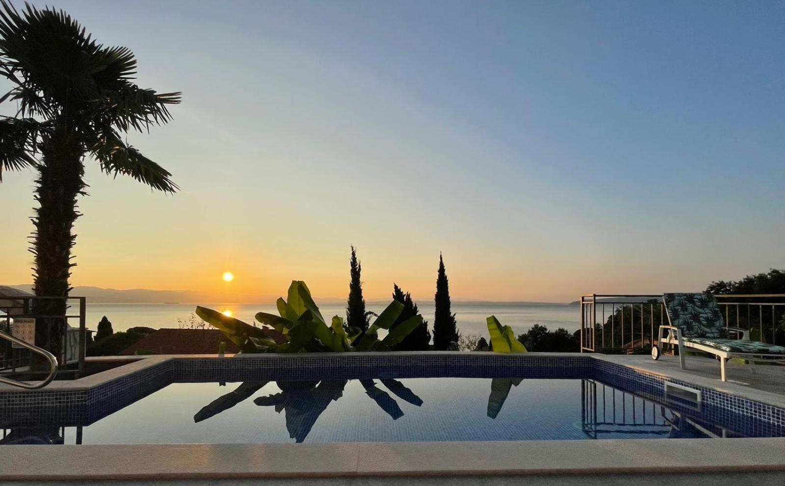 Villa Nikolla Lovran Exteriér fotografie